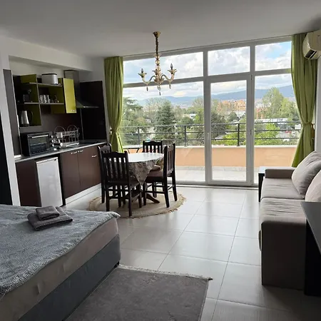 Апартаменти In Big Kamelia Complex Sunny Сонячний Берег