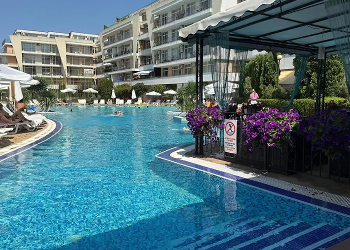 Apartamento In Big Kamelia Complex Sunny Sunny Beach